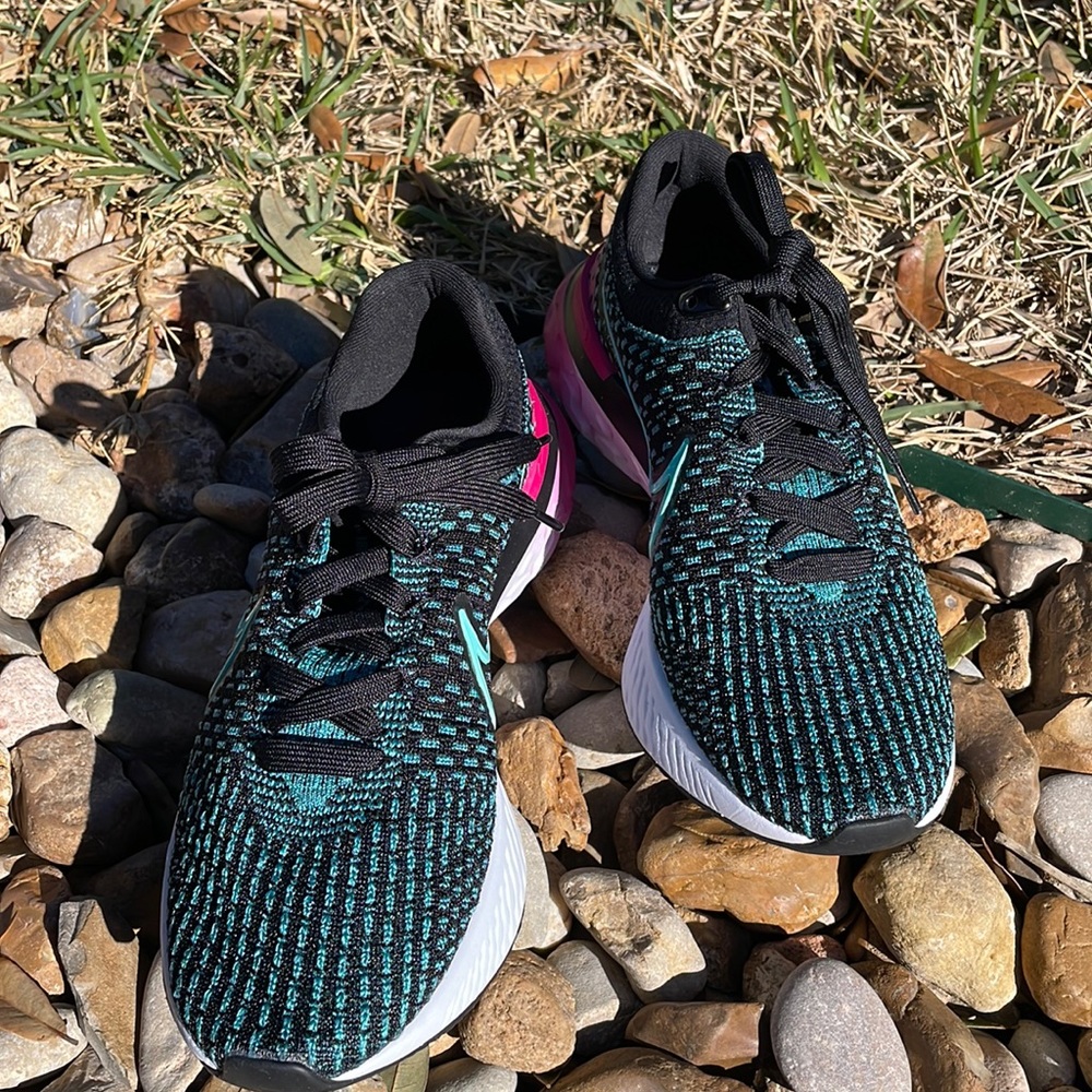 COPY - COPY - Nike react infinity run flyknit 3 black pink